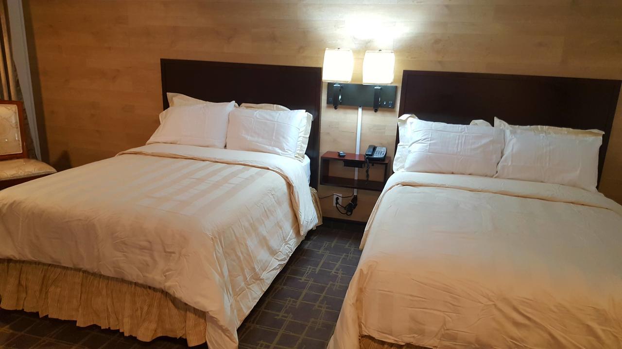 Stucco Lodge Бангор Екстер'єр фото